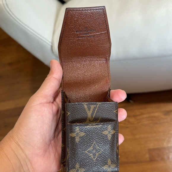 Authentic LV pouch. - Picture 11 of 16